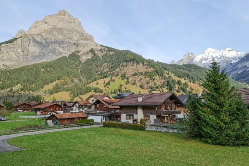 Swiss Alps Lodge Kandersteg Extérieur photo